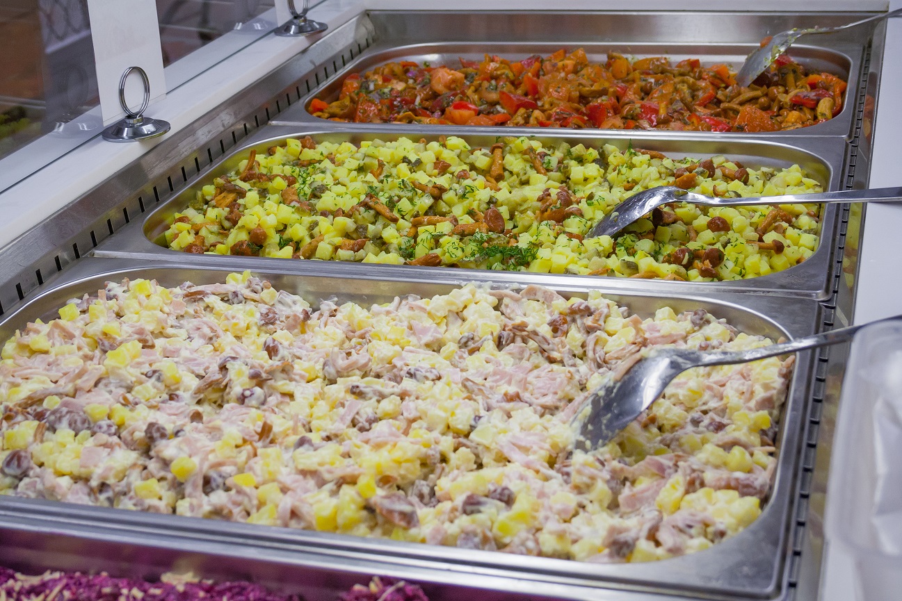 該通過什么方法杜絕食堂的飯菜里面出現異物？